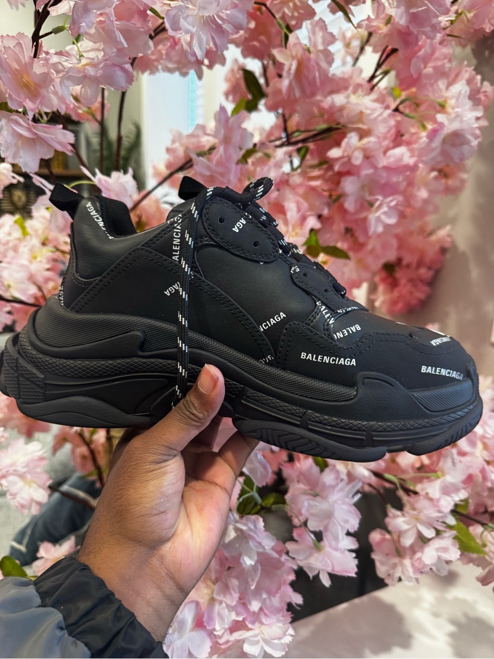 Balenciaga Triple S All Over Logo Sneakers – Black – Men’s Size 7 - Picture 3 of 5